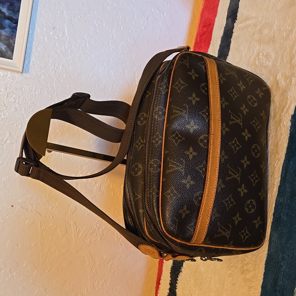 Louis Vuitton Reporter